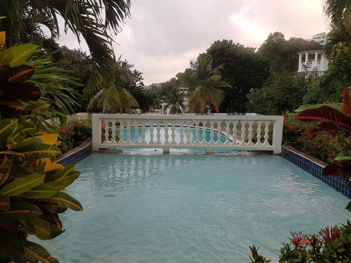 Ferienwohnung Skycastle Oasis Ocho Rios Exterior foto