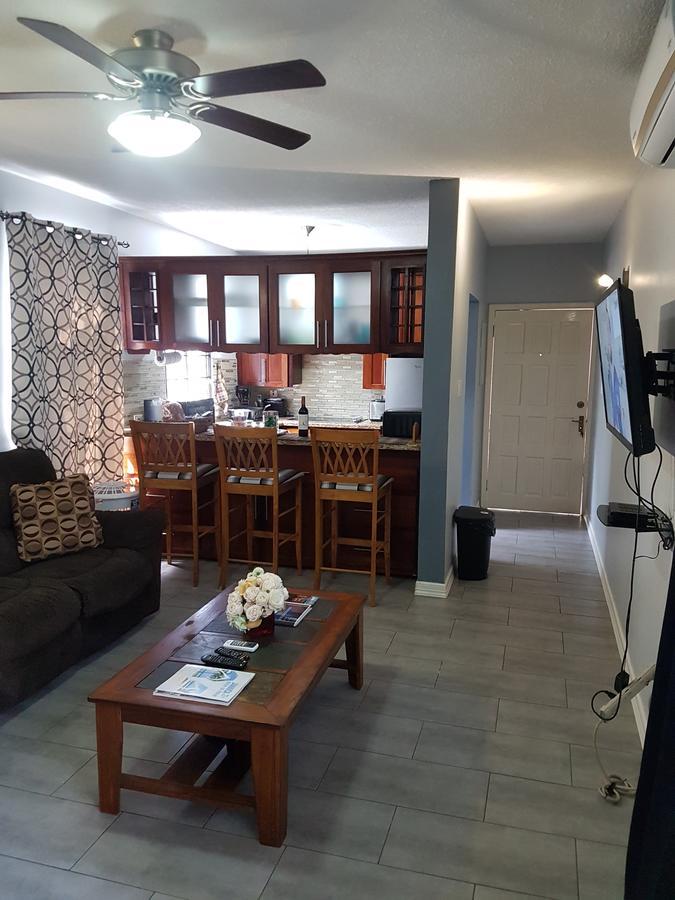 Ferienwohnung Skycastle Oasis Ocho Rios Exterior foto