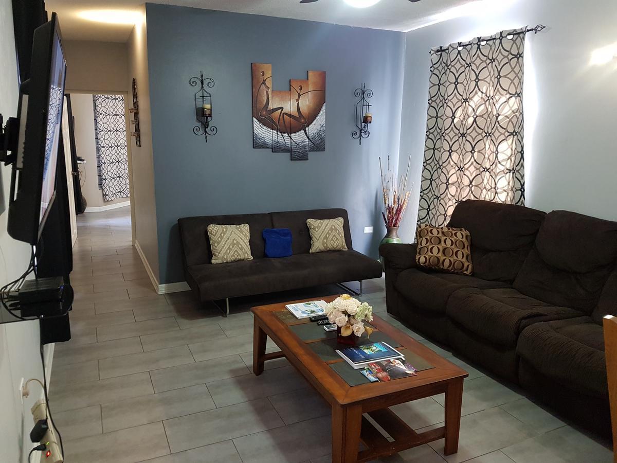 Ferienwohnung Skycastle Oasis Ocho Rios Exterior foto